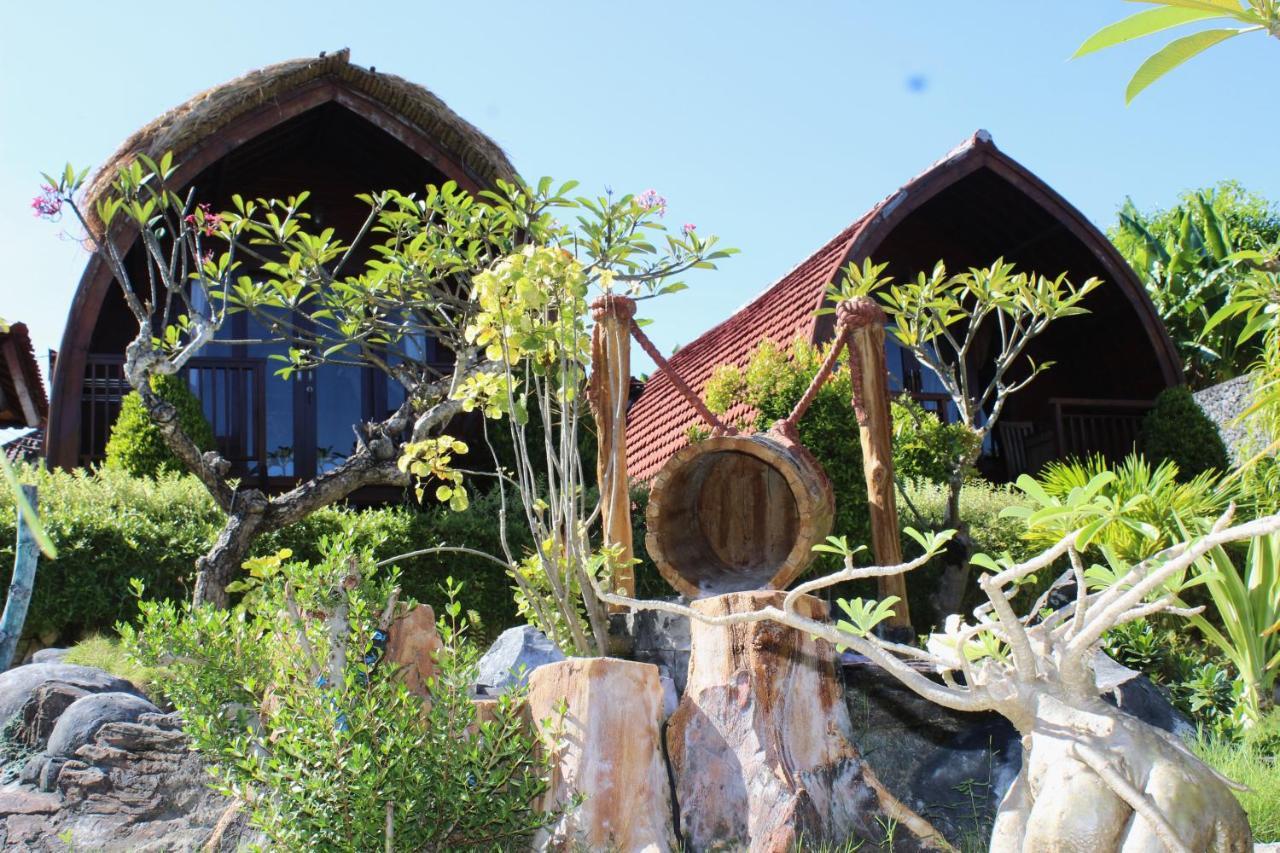 Bamboo Bungalow Jungle View Batununggul Exterior foto